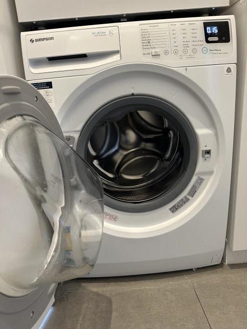 Second-hand Simpson 7kg Front Load Washing Machine - Photo 2)