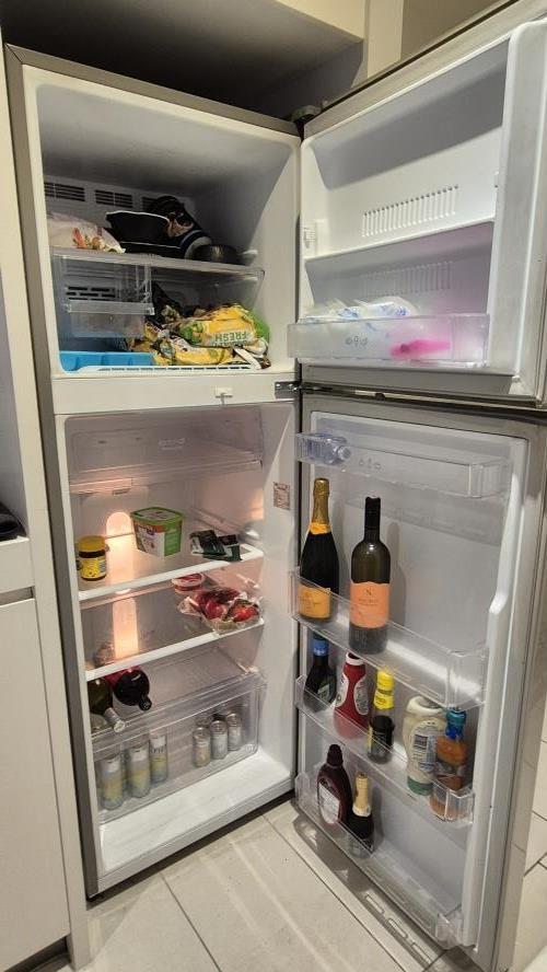Second-hand LG 346L Top Mount Fridge - Photo 2)