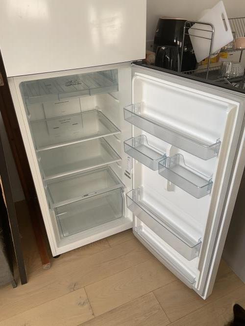 Second-hand Hisense 350L Top Mount Fridge - Photo 2)