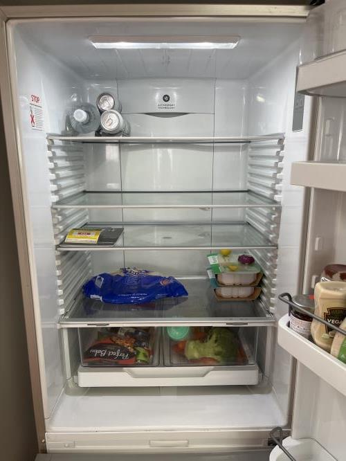 Second-hand Fisher & Paykel 442L Bottom Mount Fridge - Photo 2)