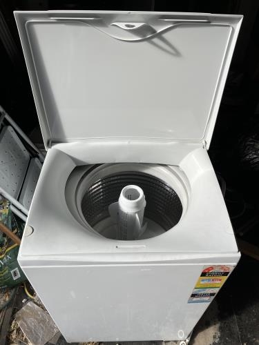 Second-hand Fisher & Paykel 6.5kg Top Load Washing Machine - Photo 2)