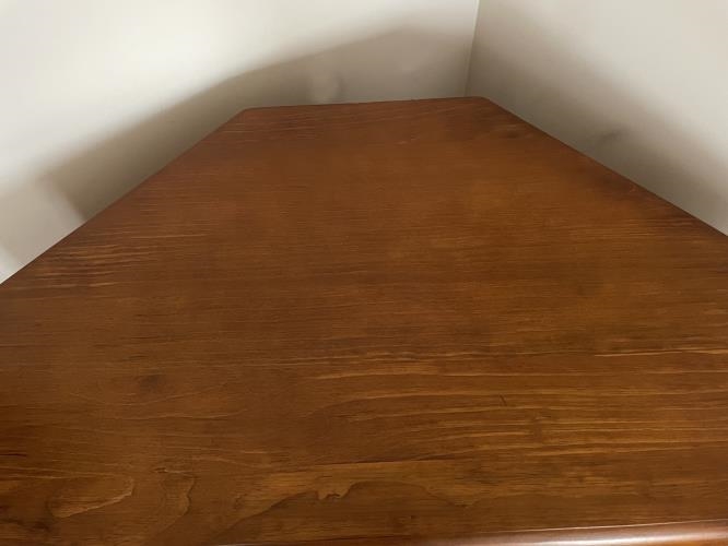 Second-hand TV Stand - Photo 2)