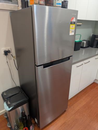 Second-hand Samsung 320L Top Mount Fridge - Photo 2)