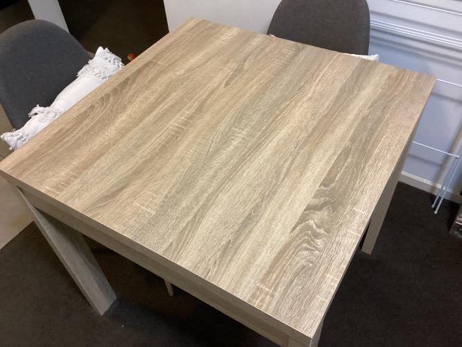 Second-hand Dining Table with 2 Chairs - Photo 2)