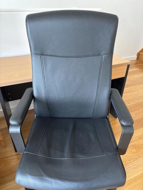 Second-hand IKEA Office Swivel Chair - Photo 2)