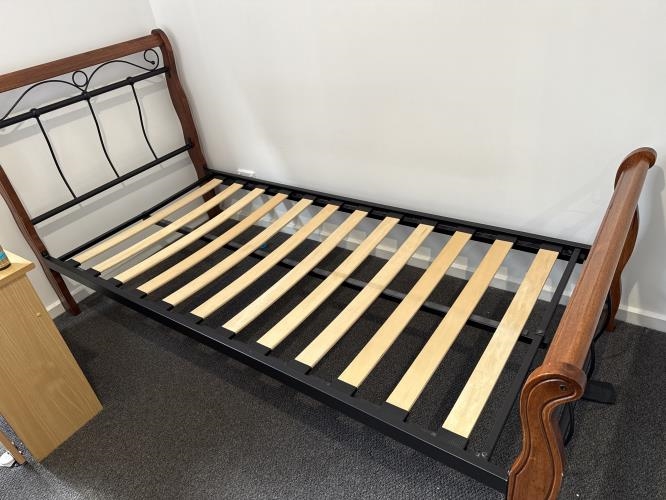 Second-hand Single Bed Frame - Photo 2)