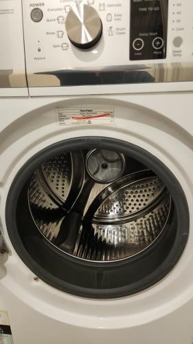 Second-hand Fisher & Paykel 7.5kg Front Load Washing Machine - Photo 2)