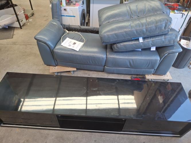 Second-hand Entertainment Unit - Photo 2)