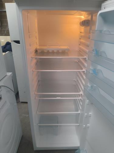Second-hand Lemair 239L Fridge (no freezer) - Photo 2)