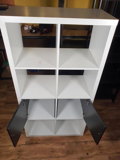 Second-hand IKEA KALLAX Shelf Unit - Photo 2)