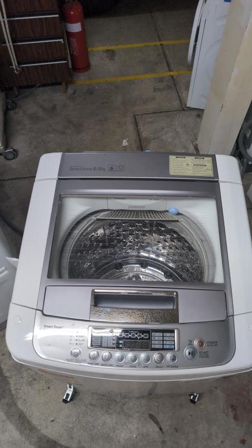 Second-hand LG 6.5kg Top Load Washing Machine - Photo 2)