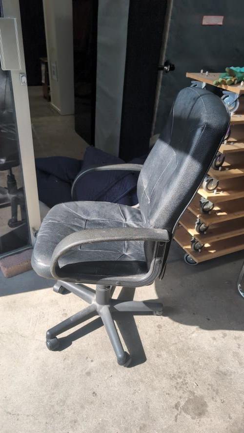 Second-hand Office Swivel Chair - Photo 2)