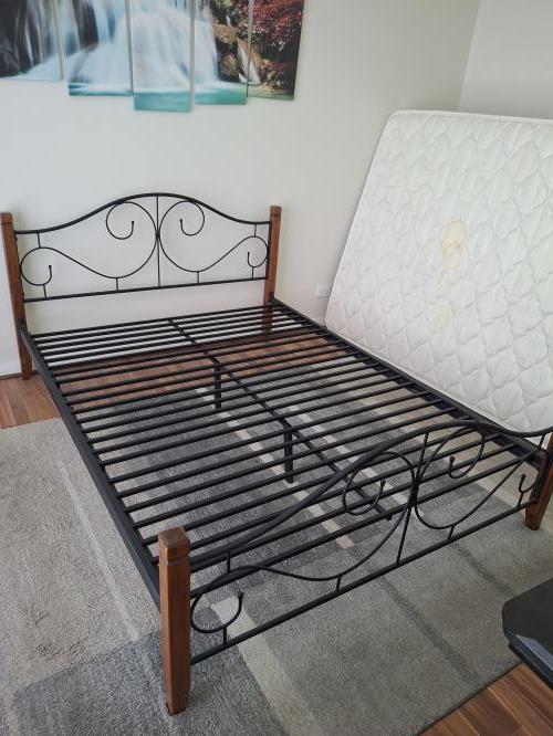 Second-hand Queen Bed Frame - Photo 2)