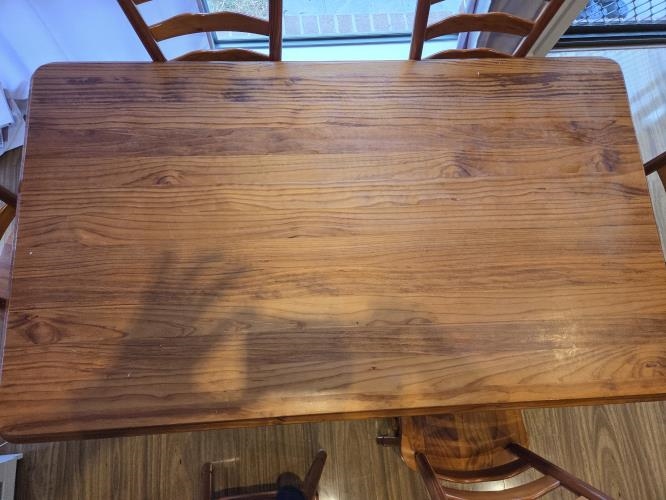 Second-hand Dining Table with 6 Chairs - Photo 2)