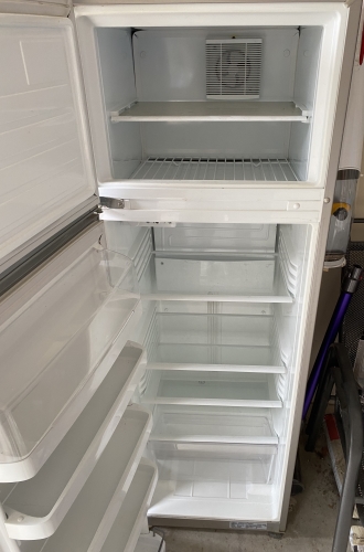 Second-hand Fisher & Paykel 248L Top Mount Fridge - Photo 2)
