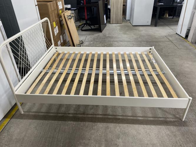 Second-hand Queen Size Bed Frame - Photo 2)