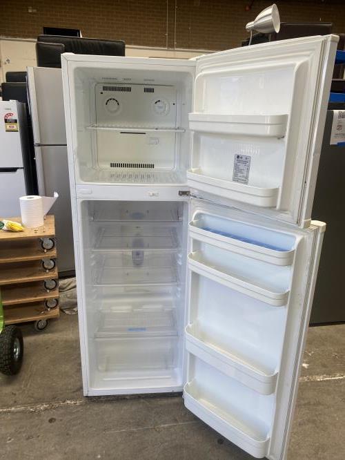 Second-hand LG 253L Top Mount Fridge - Photo 2)