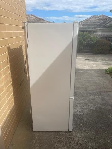 Second-hand Panasonic 421L Bottom Mount Fridge - Photo 2)