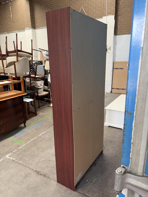 Second-hand Bookcase - Photo 2)