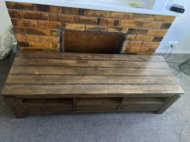 Second-hand Entertainment Unit - Photo 2)