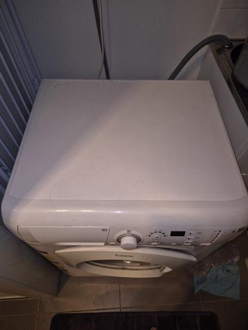 Second-hand Ariston 7.5kg / 4.5kg Washer-Dryer Combo - Photo 2)