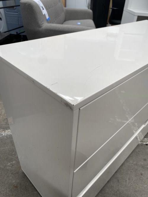 Second-hand Chest of 3 Drawers - Photo 2)