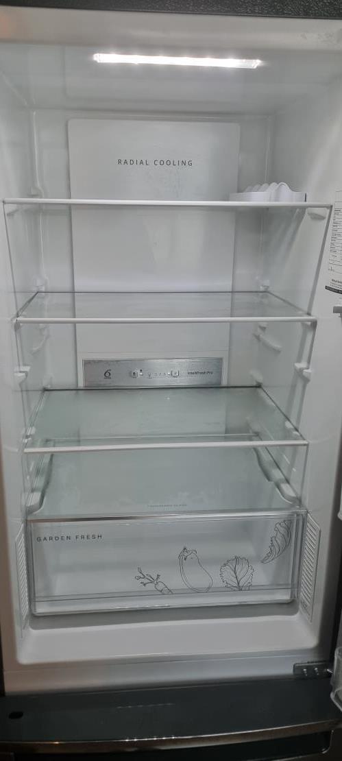 Second-hand Whirlpool 290L Bottom Mount Fridge - Photo 2)