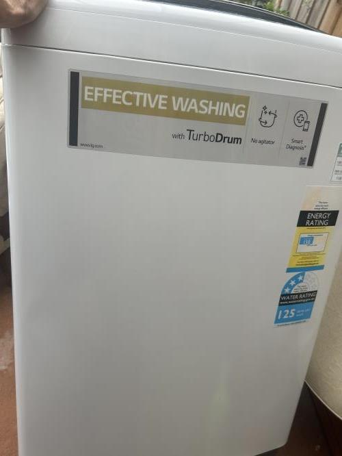 Second-hand LG 8.5kg Top Load Washing Machine - Photo 2)