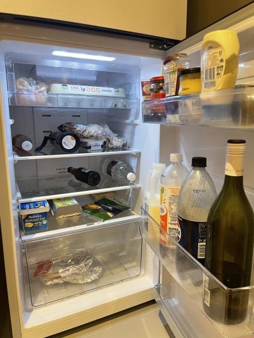 Second-hand Hisense 230L Top Mount Fridge - Photo 2)