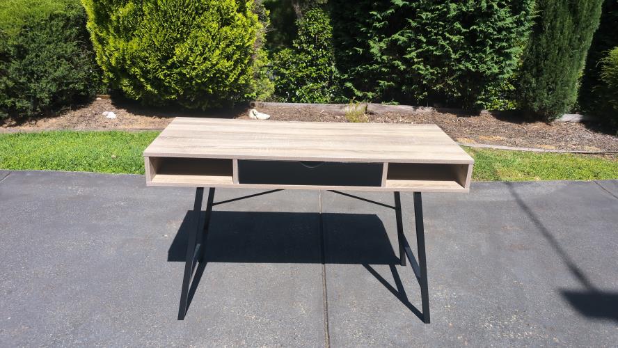 Second-hand Desk - Photo 2)