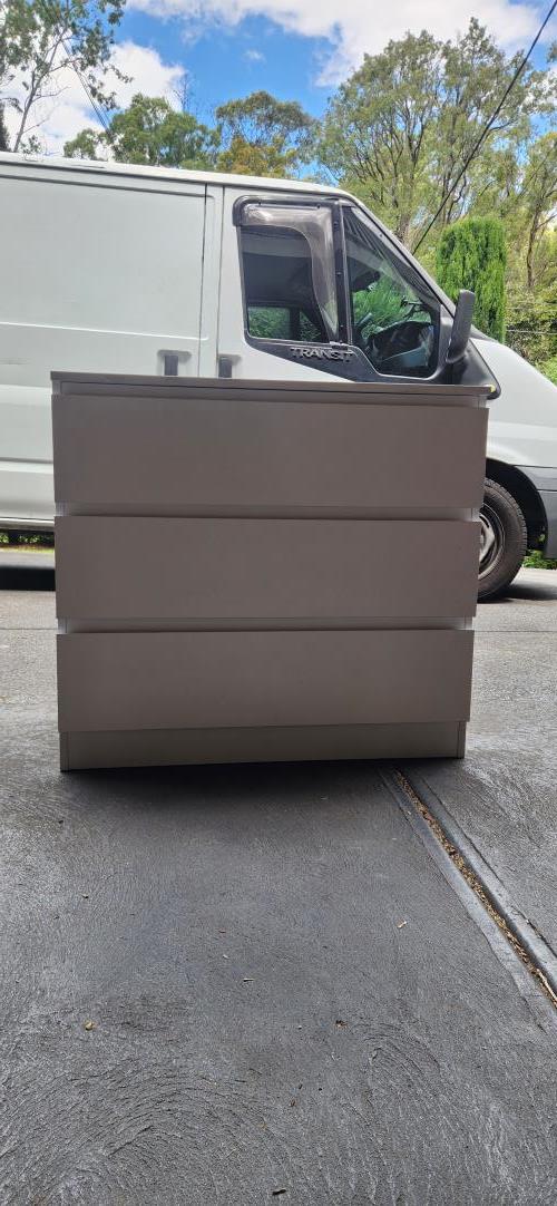 Second-hand Chest of 3 Drawers - Photo 2)