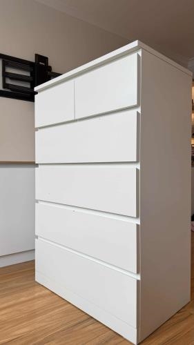 Second-hand IKEA Malm 6 Drawer Chest of Drawers - Photo 2)