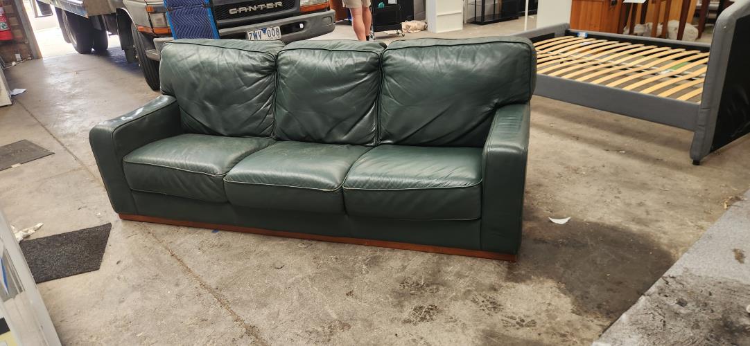 Second-hand Sofa - Photo 2)