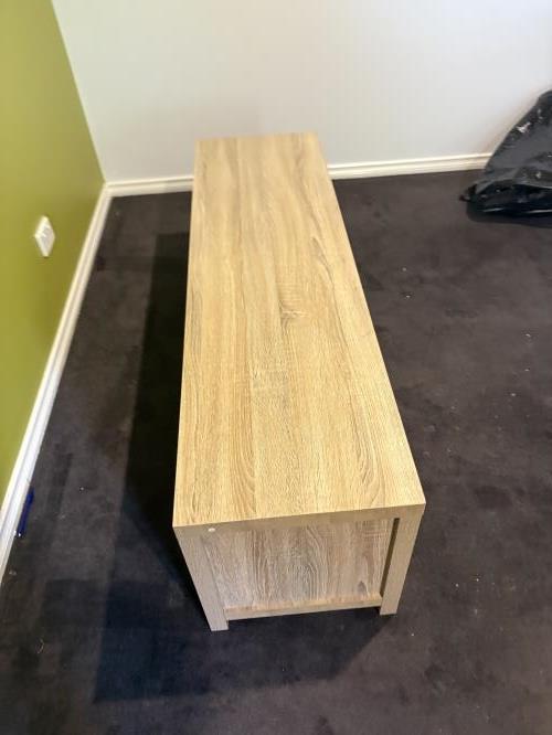 Second-hand Entertainment Unit - Photo 2)