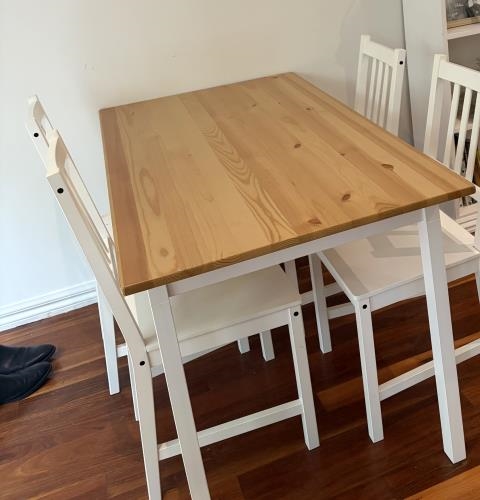 Second-hand IKEA Dining Table with 4 Chairs - Photo 2)