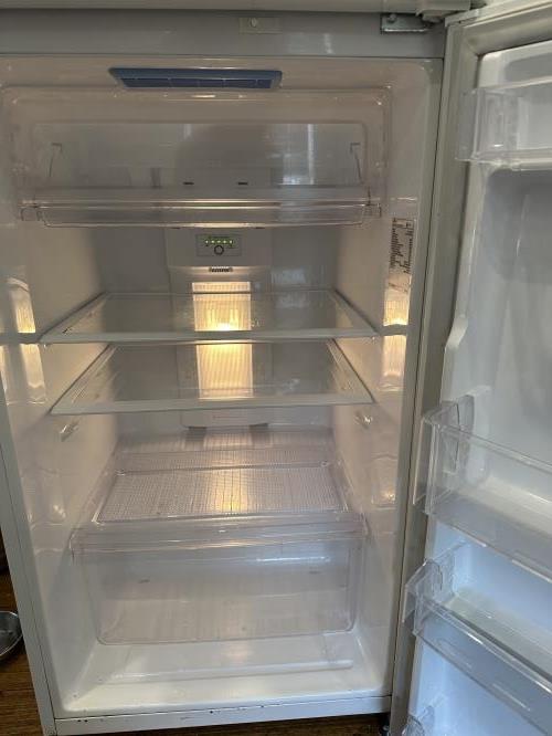 Second-hand LG 315L Top Mount Fridge - Photo 2)