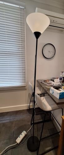 Second-hand Floor Lamp - Photo 2)