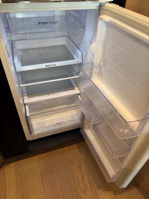 Second-hand Samsung 255L Top Mount Fridge - Photo 2)