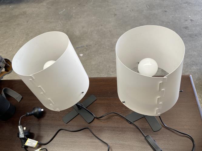 Second-hand Set of 2 IKEA Bedside Lamps - Photo 2)