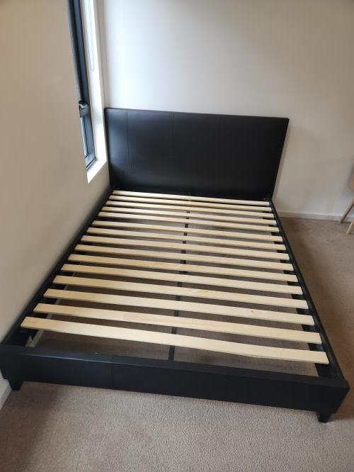 Second-hand Queen Size Bed Frame - Photo 2)