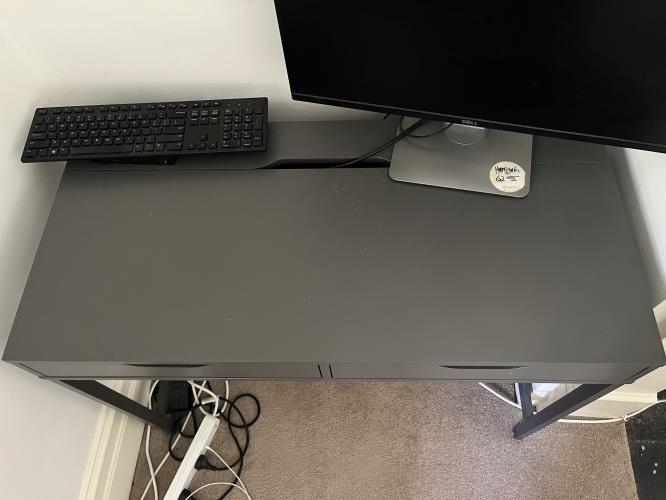 Second-hand Desk - Photo 2)