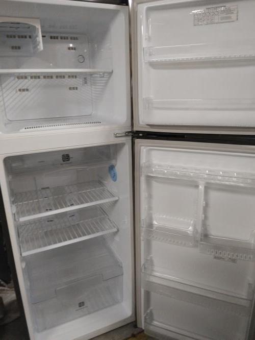 Second-hand Samsung 230L Top Mount Fridge - Photo 2)