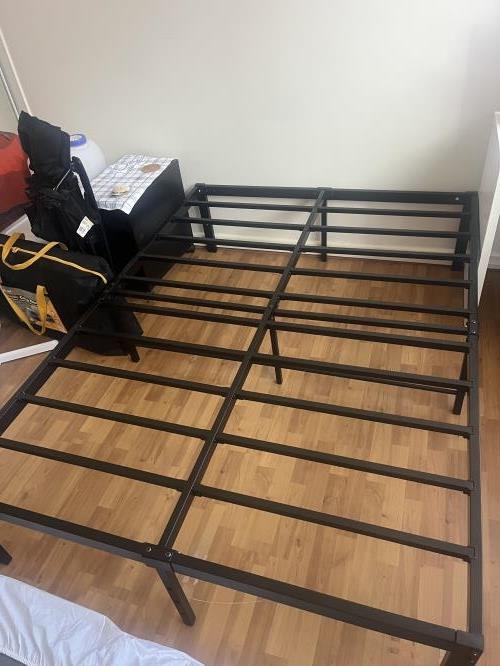 Second-hand Double Bed Frame - Photo 2)