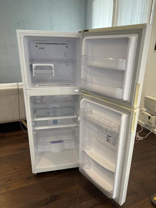 Second-hand Samsung 216L Top Mount Fridge - Photo 2)