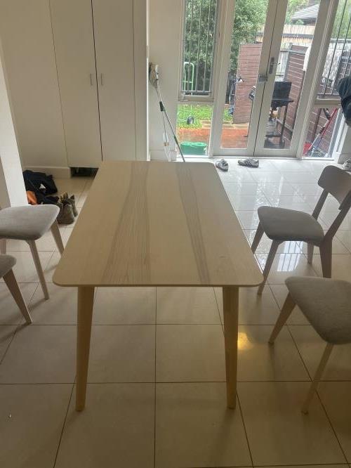 Second-hand Dining Table with 4 Chairs - Photo 2)