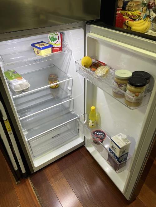 Second-hand LG 243L Top Mount Fridge - Photo 2)