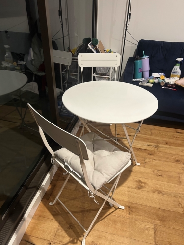 Second-hand IKEA Outdoor Table with 2 Chairs - Photo 2)