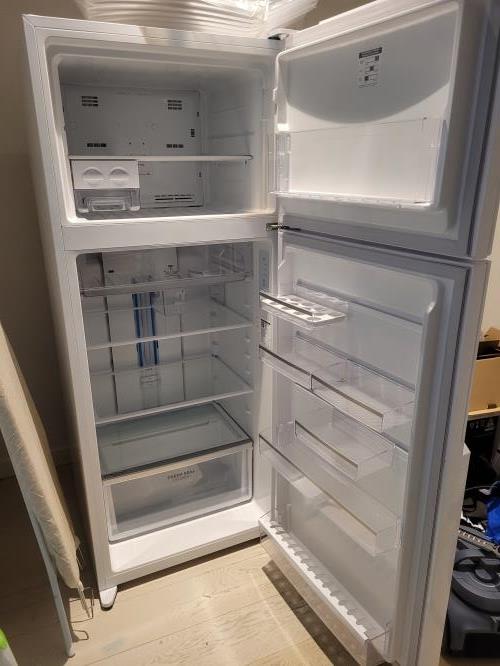 Second-hand Westinghouse 431L Top Mount Fridge - Photo 2)