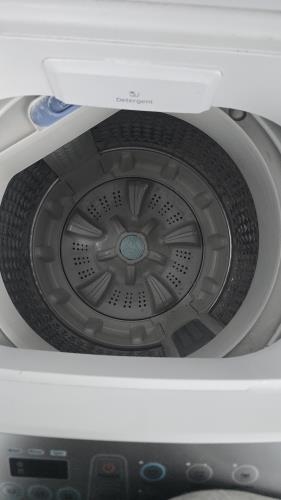 Second-hand Samsung 5.5kg Top Load Washing Machine - Photo 2)