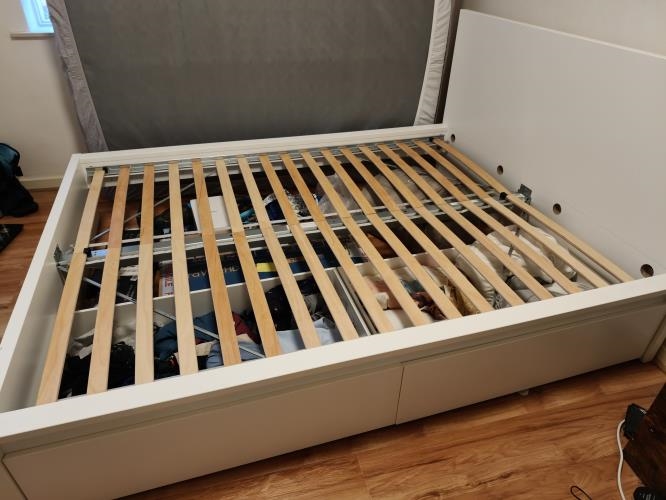 Second-hand IKEA Malm Queen Bed - Photo 2)